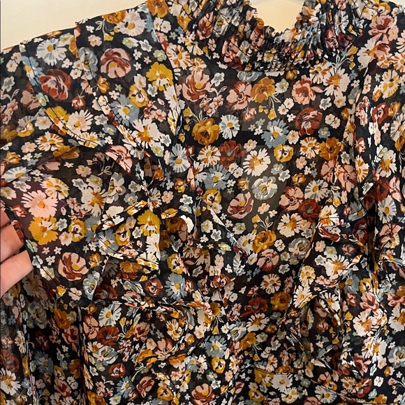 Zara Black Floral Ruffle Blouse - Picture 5 of 6